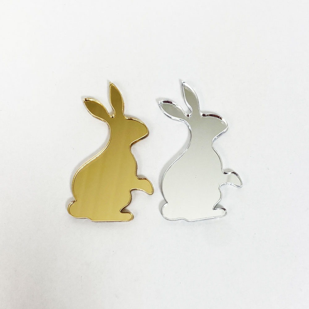 Зайче от плексиглас - 6х3,6см