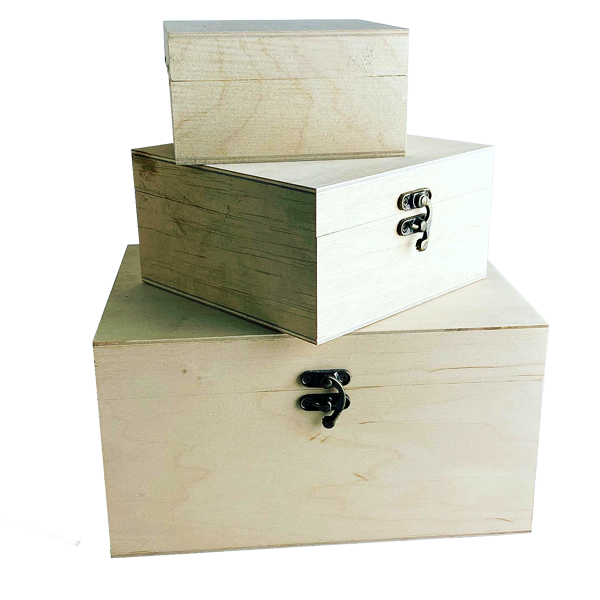 Дървена кутия 15х15x5см